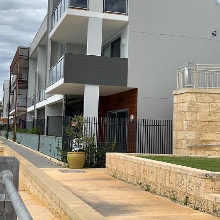 Mariner'S Cove ~ Luxe Waterfront Apartment Mindarie 外观 照片