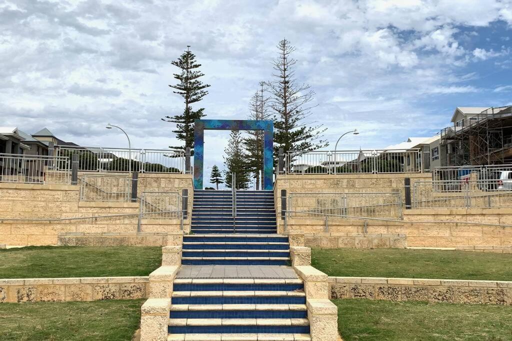 Mariner'S Cove ~ Luxe Waterfront Apartment Mindarie 外观 照片