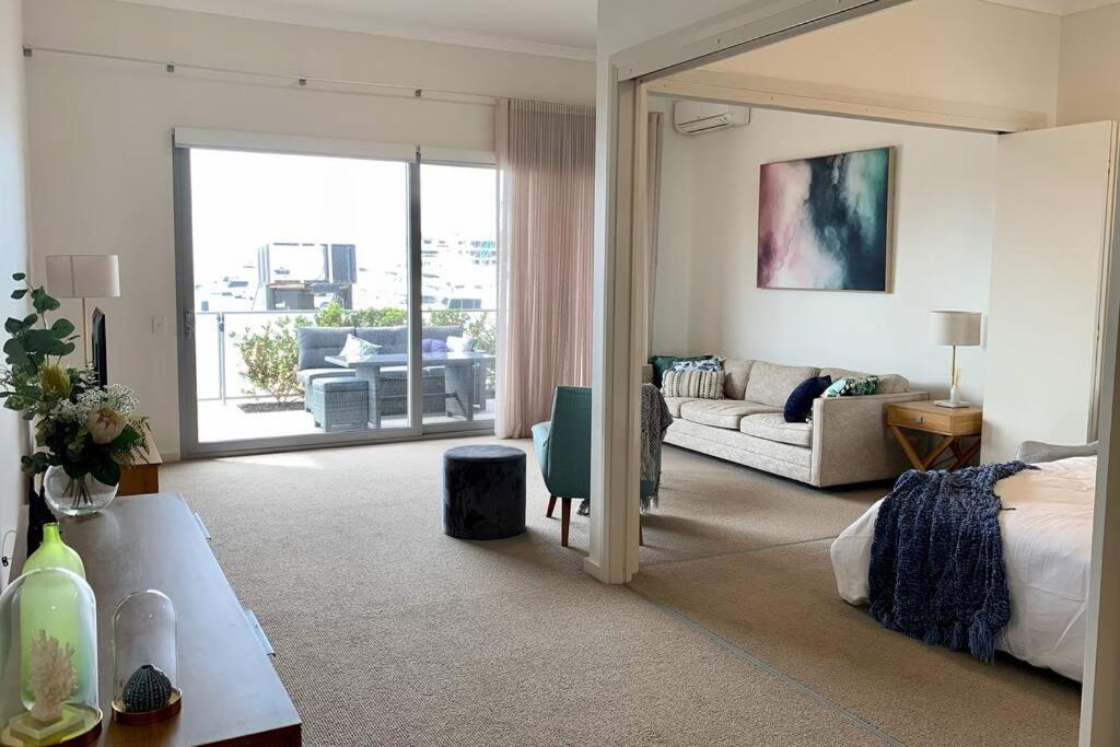 Mariner'S Cove ~ Luxe Waterfront Apartment Mindarie 外观 照片