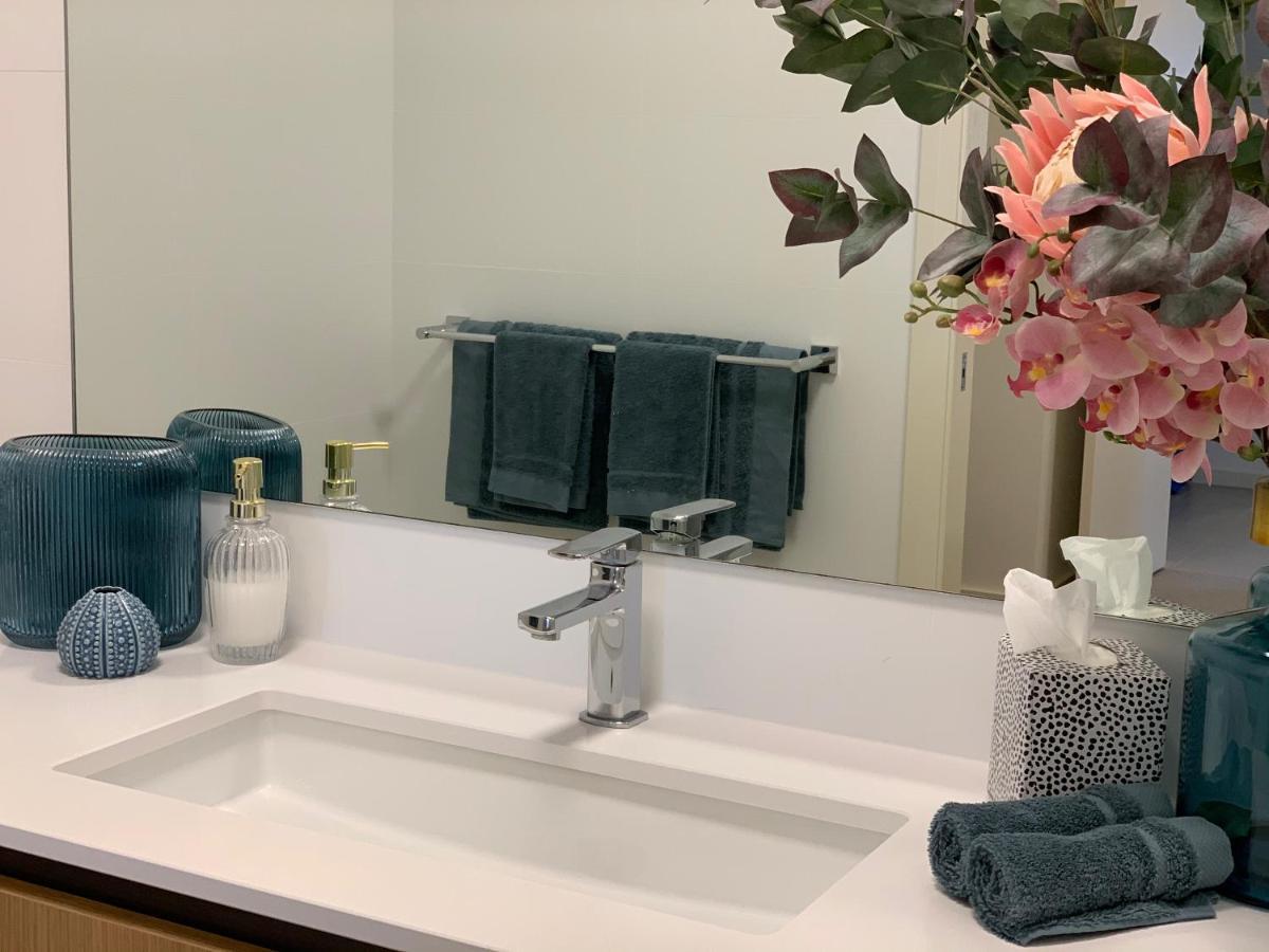 Mariner'S Cove ~ Luxe Waterfront Apartment Mindarie 外观 照片